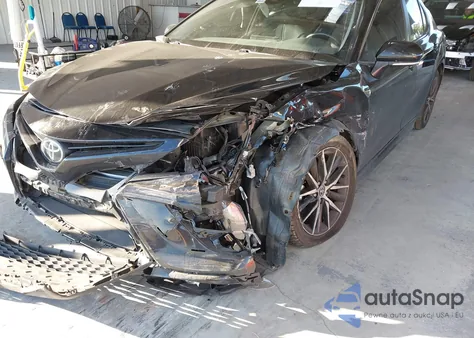 2023 Toyota Camry Se z USA, uszkodzony, nr VIN 4T1G11AK4PU734043